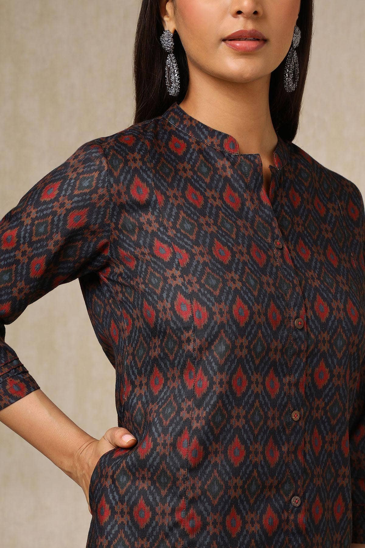 Navy Blue Linen Blend Ikat Print Kurta - Image 2